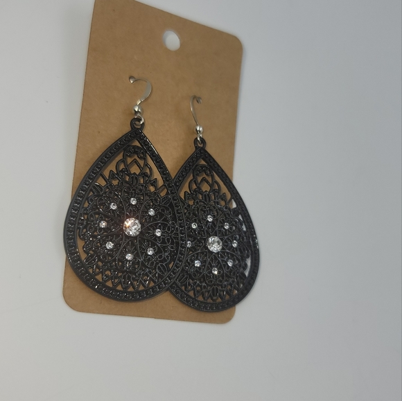 Ebony Filigree teardrop diamond rhinestone dangling earrings - Picture 3 of 6